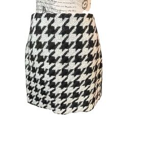 H&M Black and White Houndstooth Tweed Mini Skirt
